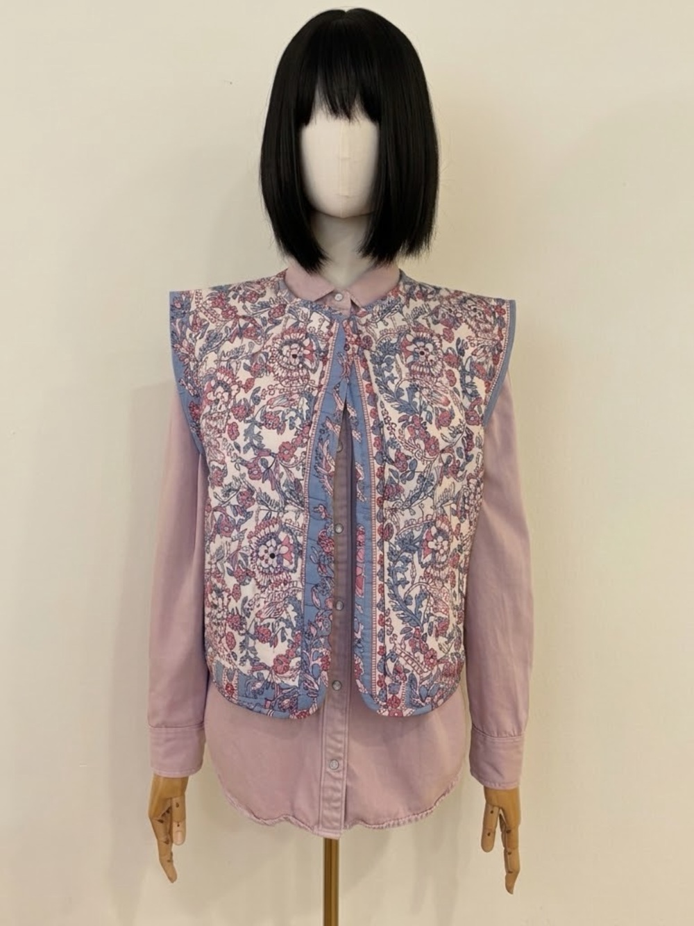 NWOT Boho Floral Quilted Open Front Vest Waistcoat Pink Lilac Blue Medium